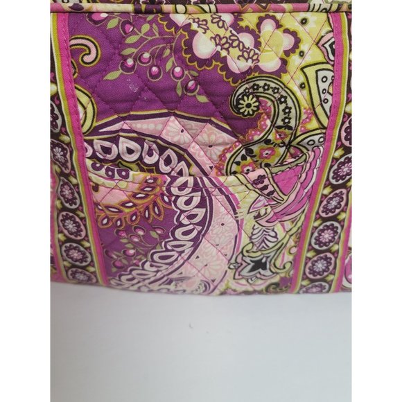 Vera Bradley Bag, 12" x 9" Pre-Owned in Very Good Shape - Picture 4 of 7